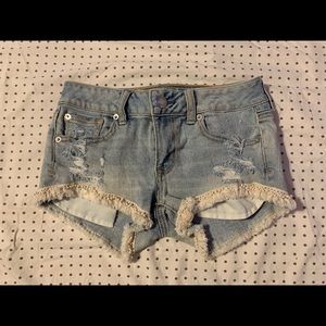 0 american eagle mid rise jean shorts